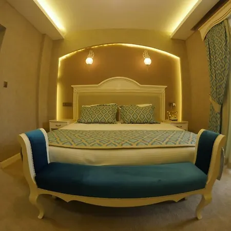 Hatunca & Restaurant Hotel