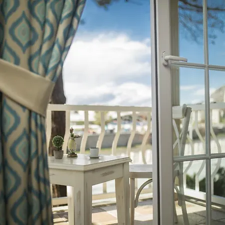 Hotel Hatunca & Restaurant 2*